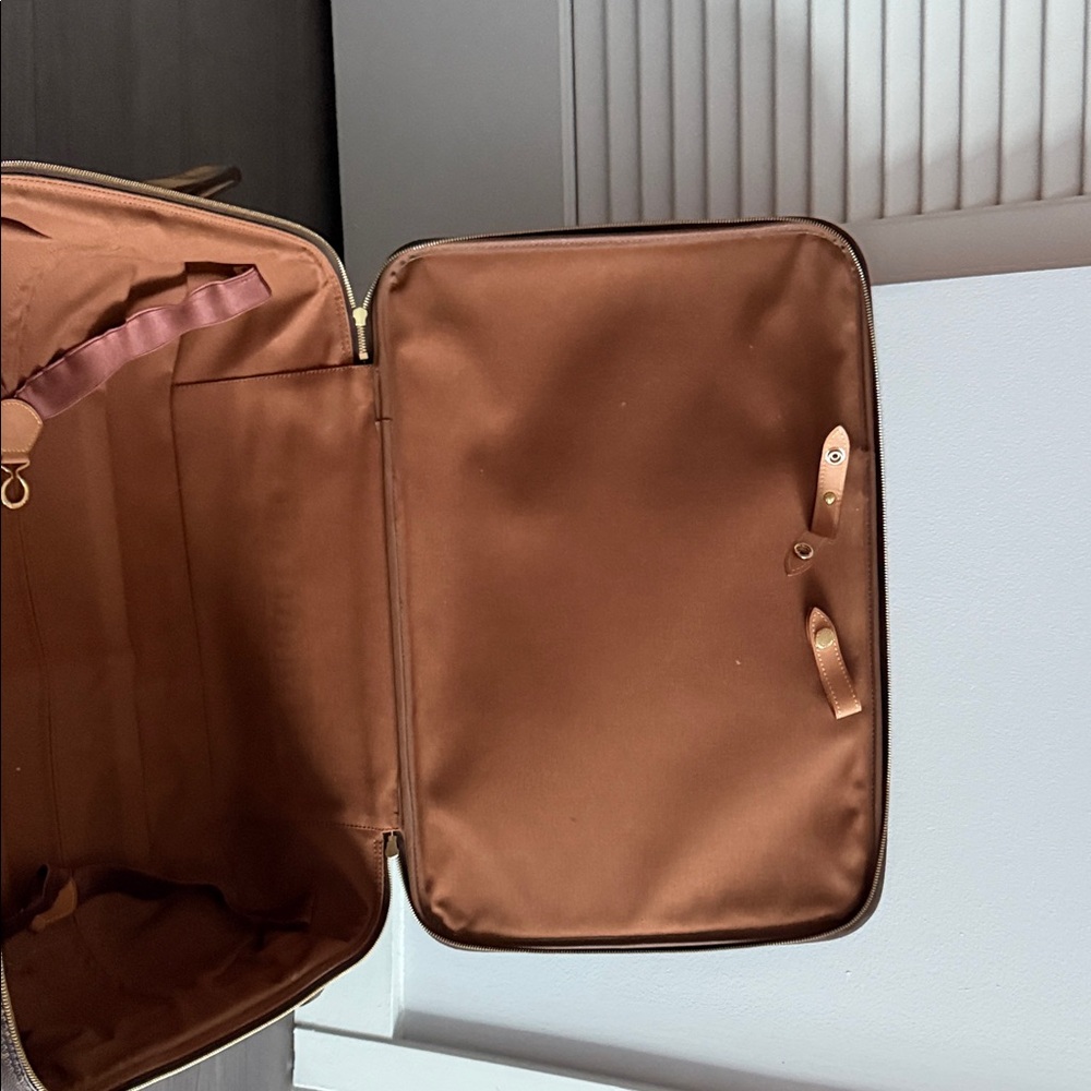 Louis Vuitton Dark Brown Monogram Travel Bag - Picture 4 of 4